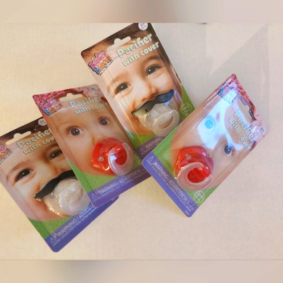 4pcs Pacifer With COVER Mustache And Lips Funny Face Baby Pacifier BPA Free (A) - Picture 1 of 3